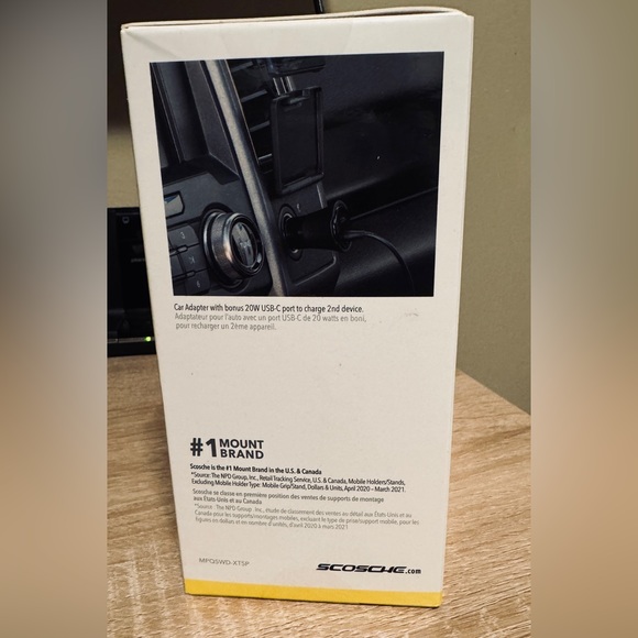 Magic Mount Wireless MagSafe Charging Mount Car Window Dash New In Box - Picture 4 of 6